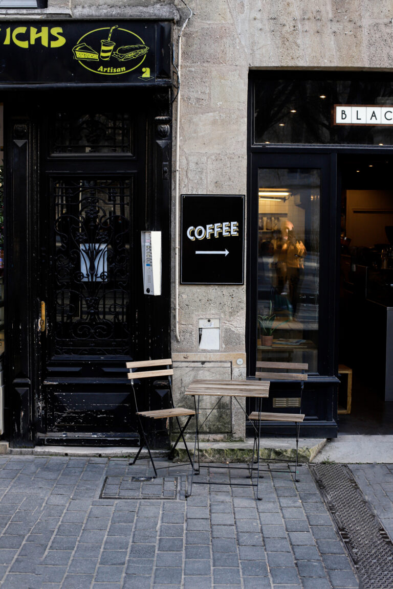 Devanture Black List Café Bordeaux