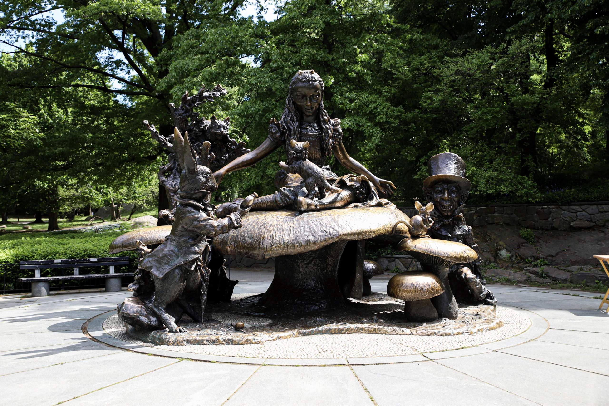 Statut Alice Aux Pays des Merveilles Central Park