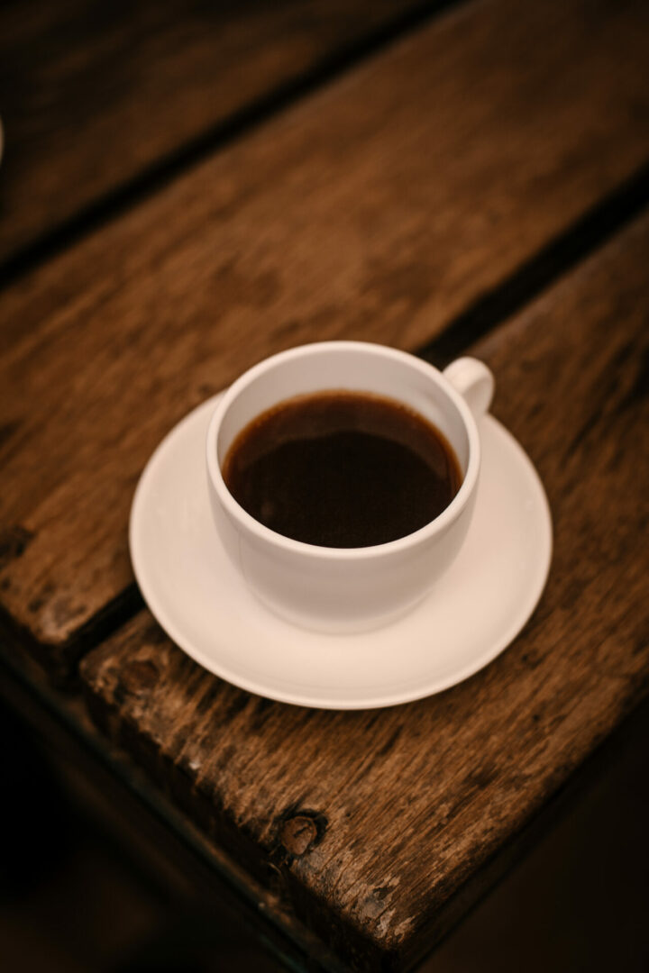 café sur une table