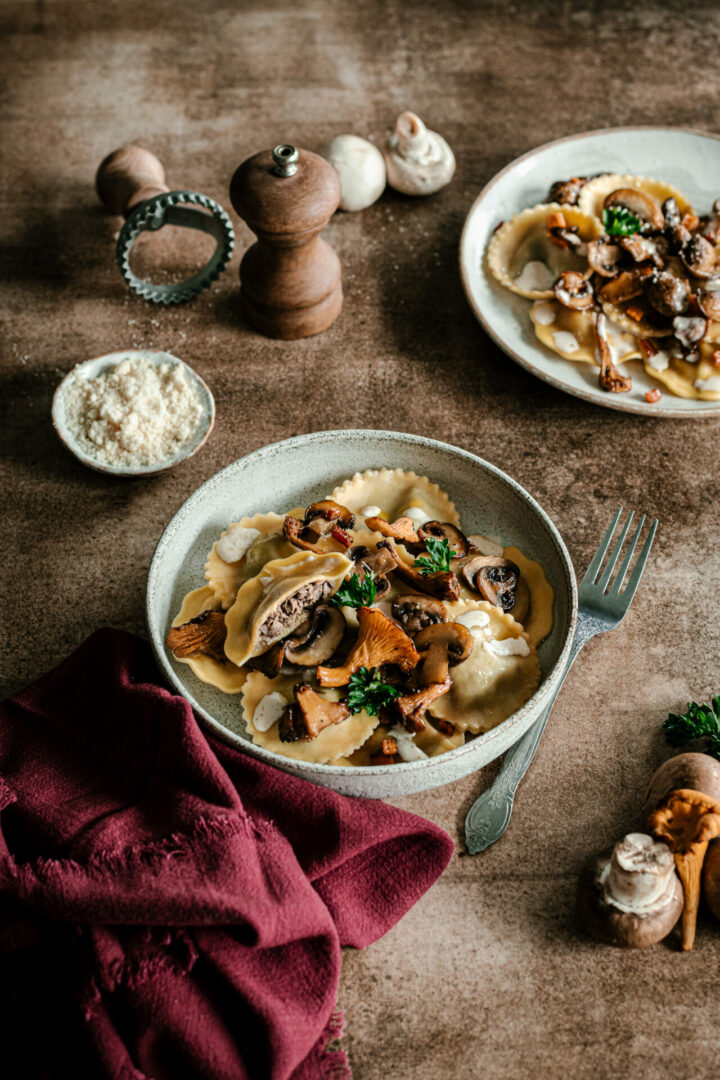 raviolis fait maison au sanglier et aux champignons