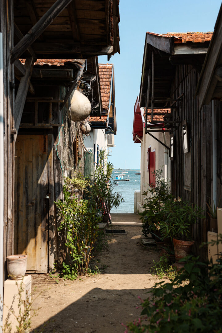 ruelle du village de l'herbe